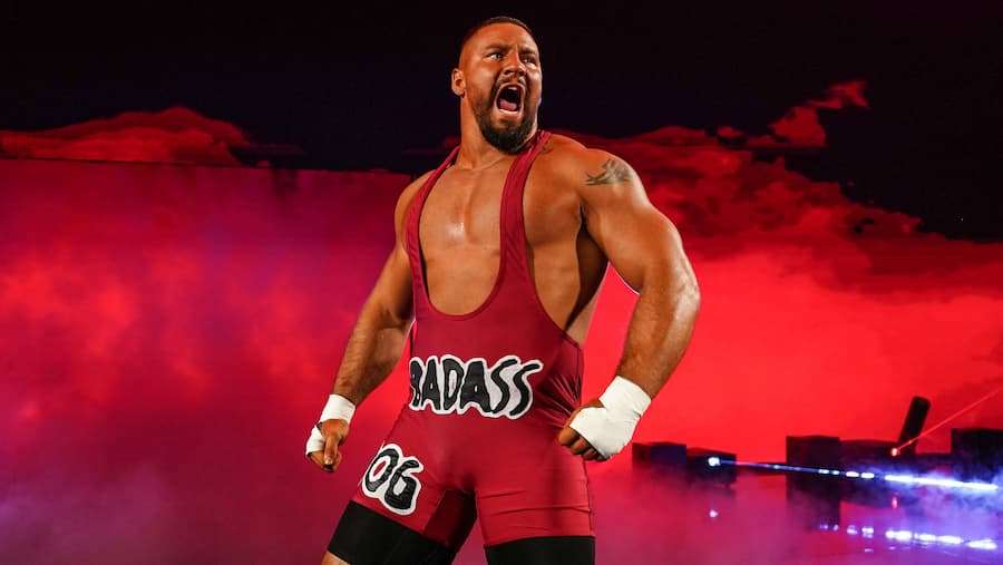 WWE 终于找到了新一代“部族酋长”:布朗·布雷克尔被定位为“下一个罗曼·雷恩斯”!