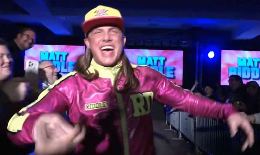 WWE传奇巨星惊喜现身TNA转折点大赛!马特·里德尔也来了!