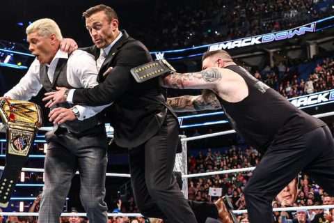 WWE SmackDown第1323期：凯文·欧文斯再次对科迪·罗兹发起令人难以置信的攻击