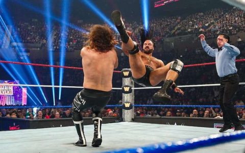 德鲁·麦金泰尔（Drew McIntyre）在周六狂潮大赛上击败萨米·扎恩（Sami Zayn）