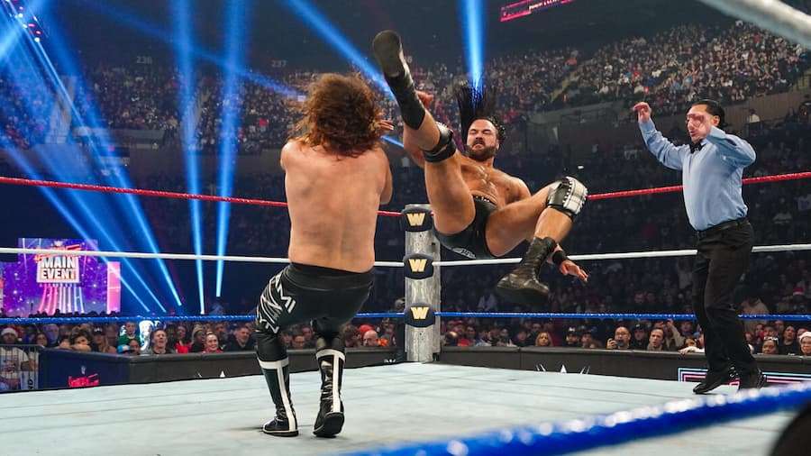 德鲁·麦金泰尔（Drew McIntyre）在周六狂潮大赛上击败萨米·扎恩（Sami Zayn）