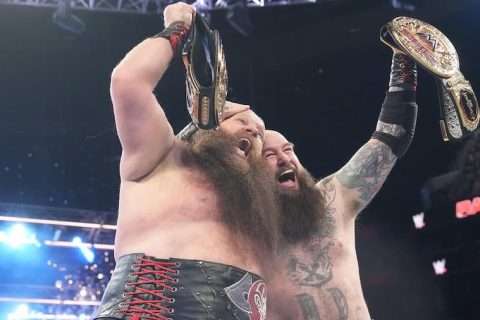 WWE RAW第1647期：战争突击者队夺得世界双打冠军