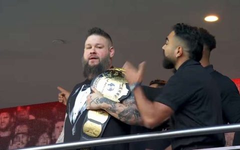 凯文·欧文斯突袭WWE总部，还不忘嘲讽CM Punk？！