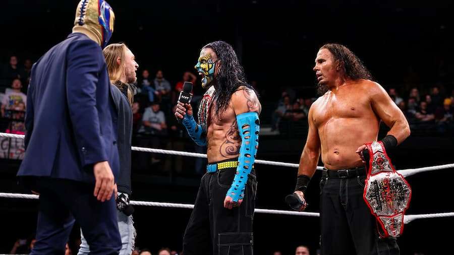 哈迪兄弟(The Hardys,马特·哈迪Matt Hardy与杰夫·哈迪Jeff Hardy)