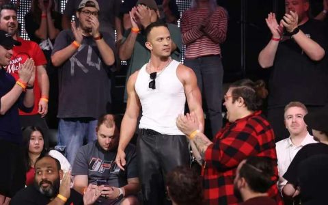 里奇·斯塔克斯强势登陆WWE NXT，AEW众人反应不一