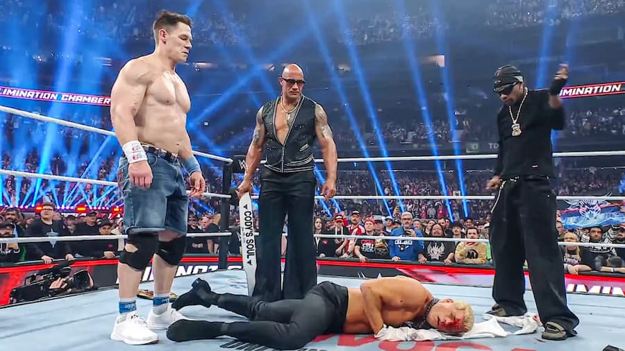 巨石强森(The Rock)、特拉维斯·斯科特(Travis Scott)联手,狂虐科迪·罗兹(Cody Rhodes)!