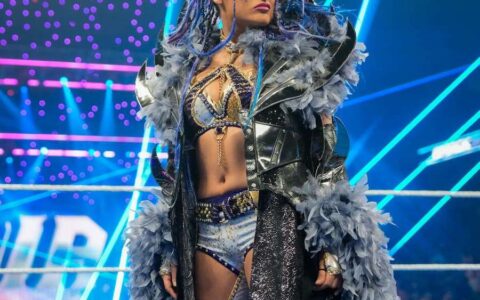揭秘朱莉娅（Giulia）为何痛失 WWE 女子全美冠军：为“上位”铺路？