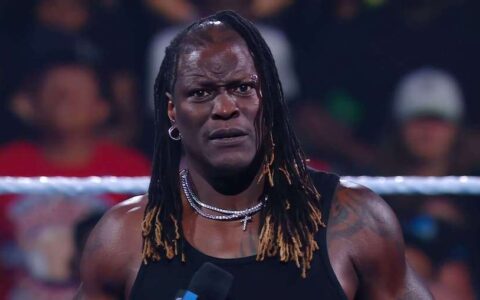 WWE为何放走二柱子（R-Truth）？知情人爆料合同细节，剧情迎来反转！