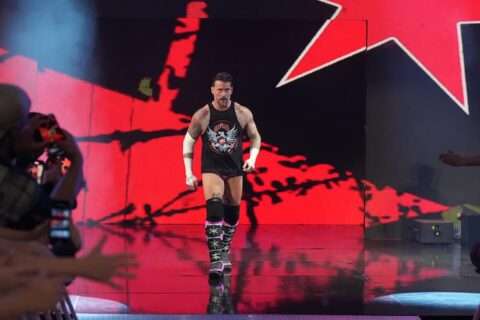 WWE再掀离职潮？继二柱子后，21年功勋老将米兹也暗示走人？！