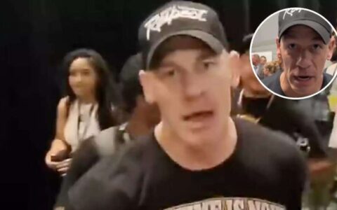 约翰·塞纳（John Cena）后台怒怼偷拍粉丝：尊重，是第一位的！