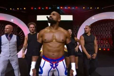 天蝎座斯凯（Scorpio Sky）携新团队重返AEW