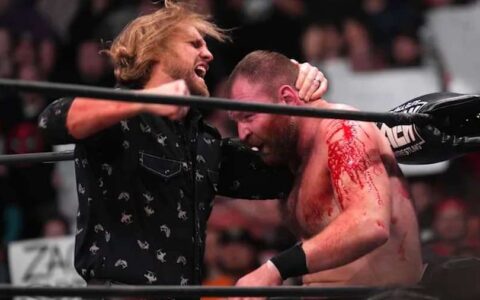 乔恩·莫克斯利（Jon Moxley）