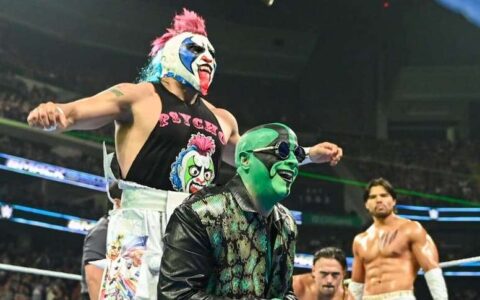 美洲鬣蜥先生和疯小丑惊喜亮相《SmackDown》！