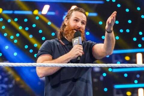 《SmackDown》直播信号突遭切断，卡里昂·克罗斯之名响彻全场！