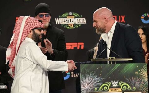 WWE重磅官宣震惊全球！沙特大佬直呼他“父亲”，老麦名字解禁了？
