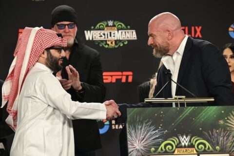 WWE重磅官宣震惊全球！沙特大佬直呼他“父亲”，老麦名字解禁了？