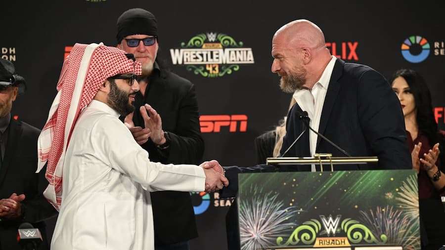 2027年的摔角狂热大赛43(WrestleMania 43)将在沙特首都利雅得隆重举行!