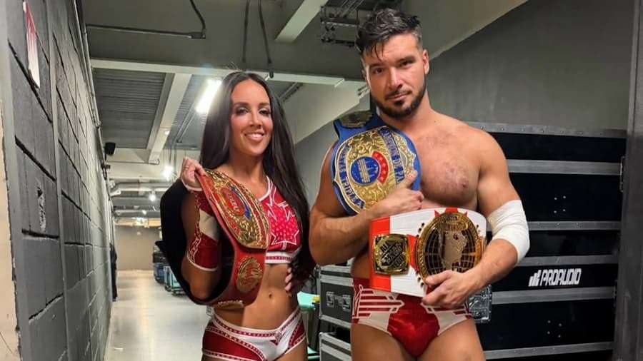 切尔西·格林 (Chelsea Green) 和 伊森·佩奇 (Ethan Page)——成功地击败了原冠军组合 La Hiedra 与 Mr. Iguana。最终，切尔西·格林 为团队拿下了关键的压制，两人加冕为新科 AAA 混合双打冠军！
