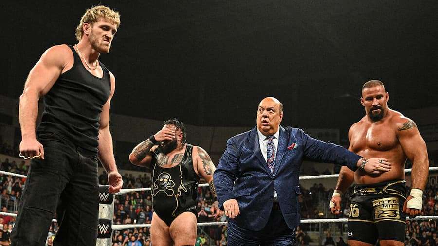 保罗·海曼（Paul Heyman）领导的“愿景”（The Vision）阵营——包括布朗·布雷克（Bron Breakker）和布朗森·里德（Bronson Reed）——结成了同盟。