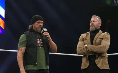 艾吉（Edge）（现用名亚当·科普兰 Adam Copeland）与克里斯蒂安·凯奇（Christian Cage）