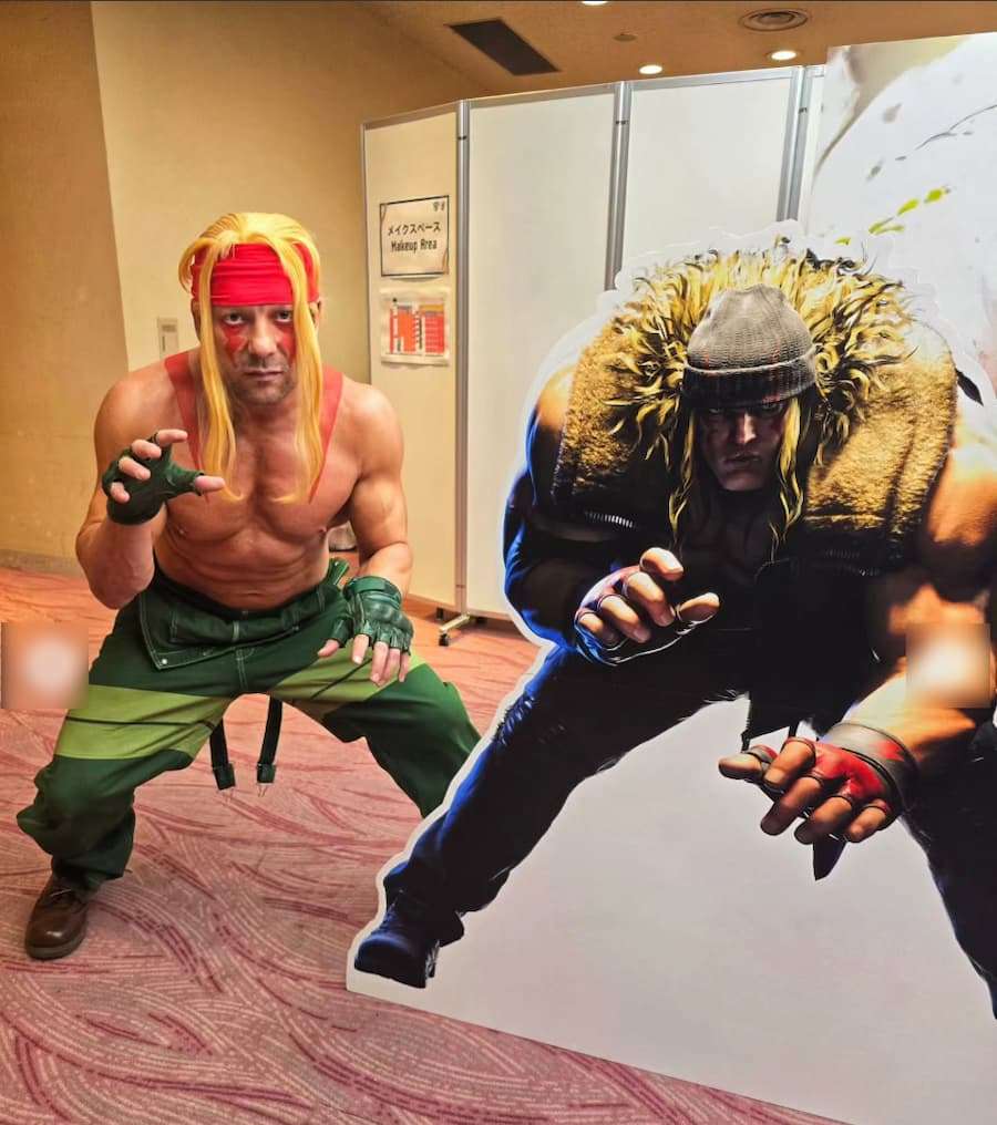 肯尼欧米茄(Kenny Omega)公开表达了一个明确愿望:
如果电影推出续集,他想出演经典角色“Alex(亚历克斯)”。