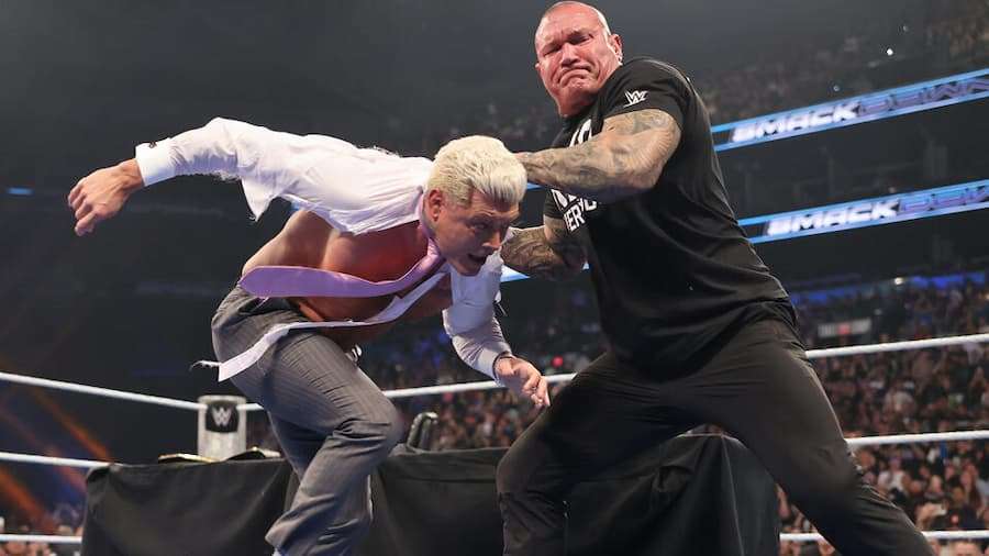 【已更新】WWE SmackDown第1386期:兰迪奥顿对科迪罗兹发起进攻,太残暴了
