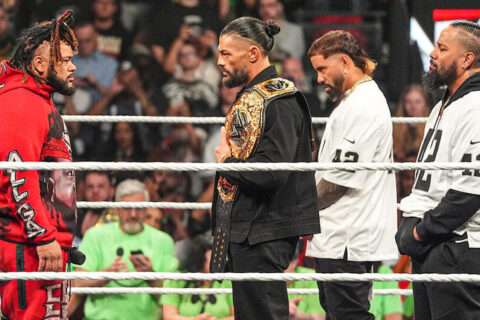 【已更新】WWE RAW第1717期：狼人法图挑战罗曼雷恩斯，罗林斯被布雷克打伤