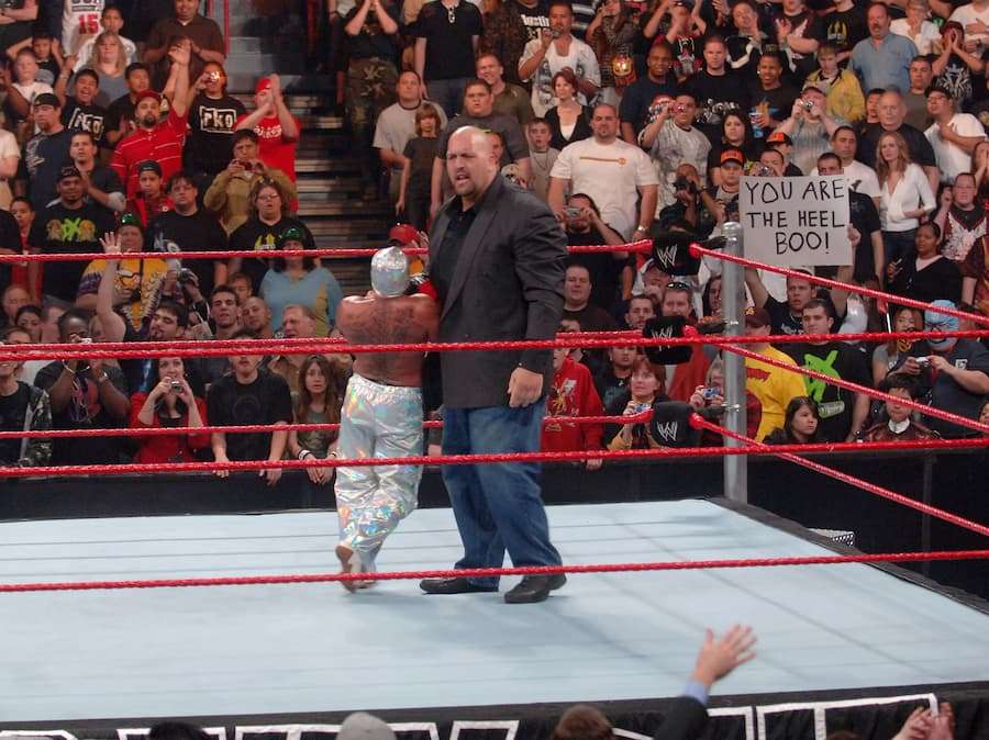 巨人大秀哥(Big Show)神秘人雷尔(Rey Mysterio)