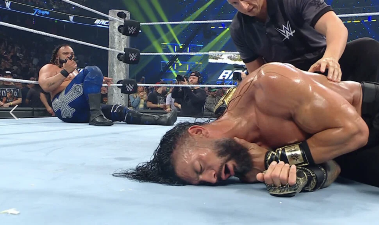 WWE《爆裂震撼大赛》2026:罗曼·雷恩斯靠争议手段险胜!雅各布·法图赛后彻底暴走,血统家族大战全面升级