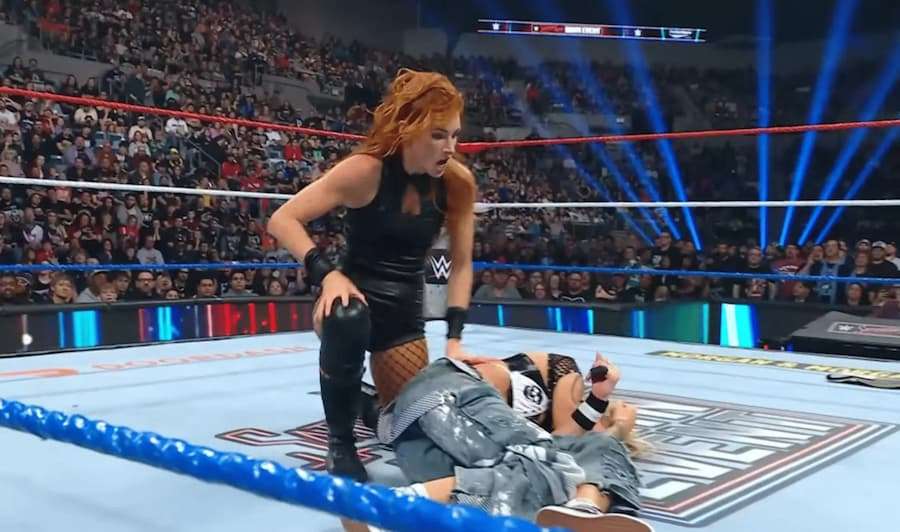 贝基林奇 (Becky Lynch)
