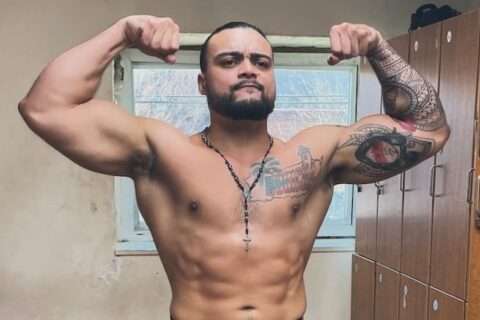 WWE盯上前AEW元老！TNA世界冠军迈克·桑塔纳或将成为下一位重磅签约，直升主秀计划曝光