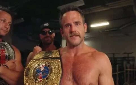 罗德里克·斯特朗（Roderick Strong）