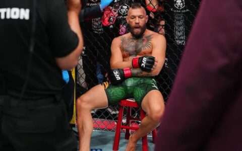 嘴炮麦格雷戈 UFC 回归仅 69 秒惨败，RAW 保罗・海曼借机线上调侃