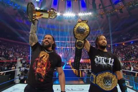 罗曼·雷恩斯遭赛斯罗林斯突袭！NBA冠军巨星挺身相助，WWE SNME上演意外联盟